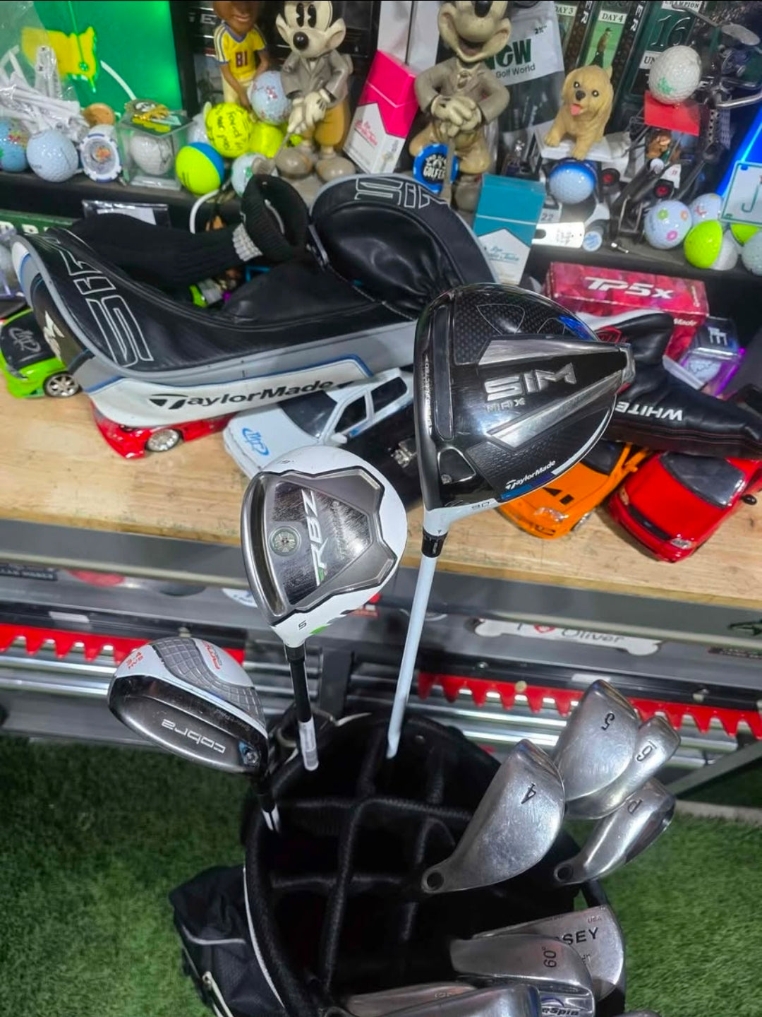 Taylormade and Callaway Left Hand Golf Set