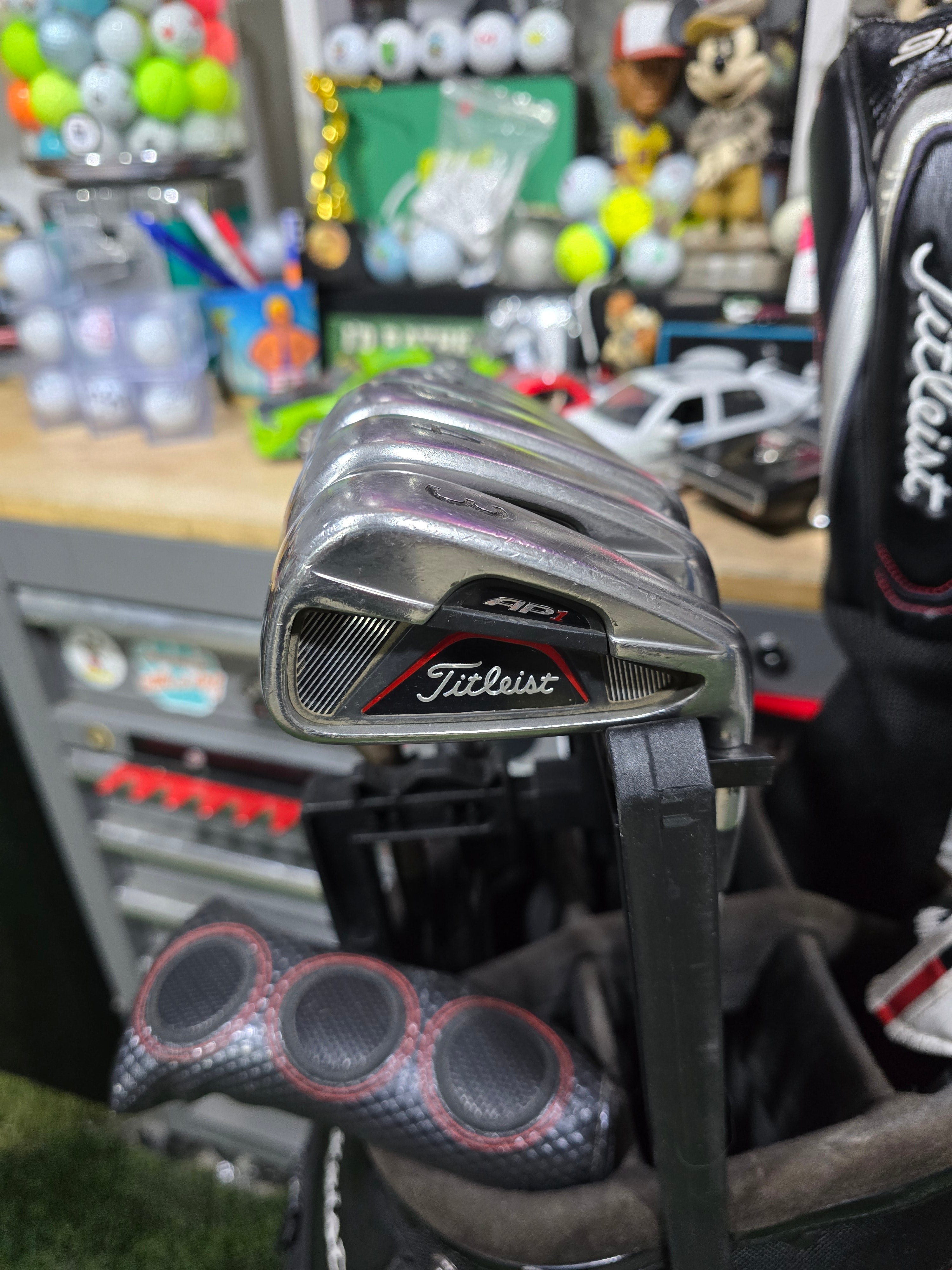 Titleist Mens Righthand Golf Club Set